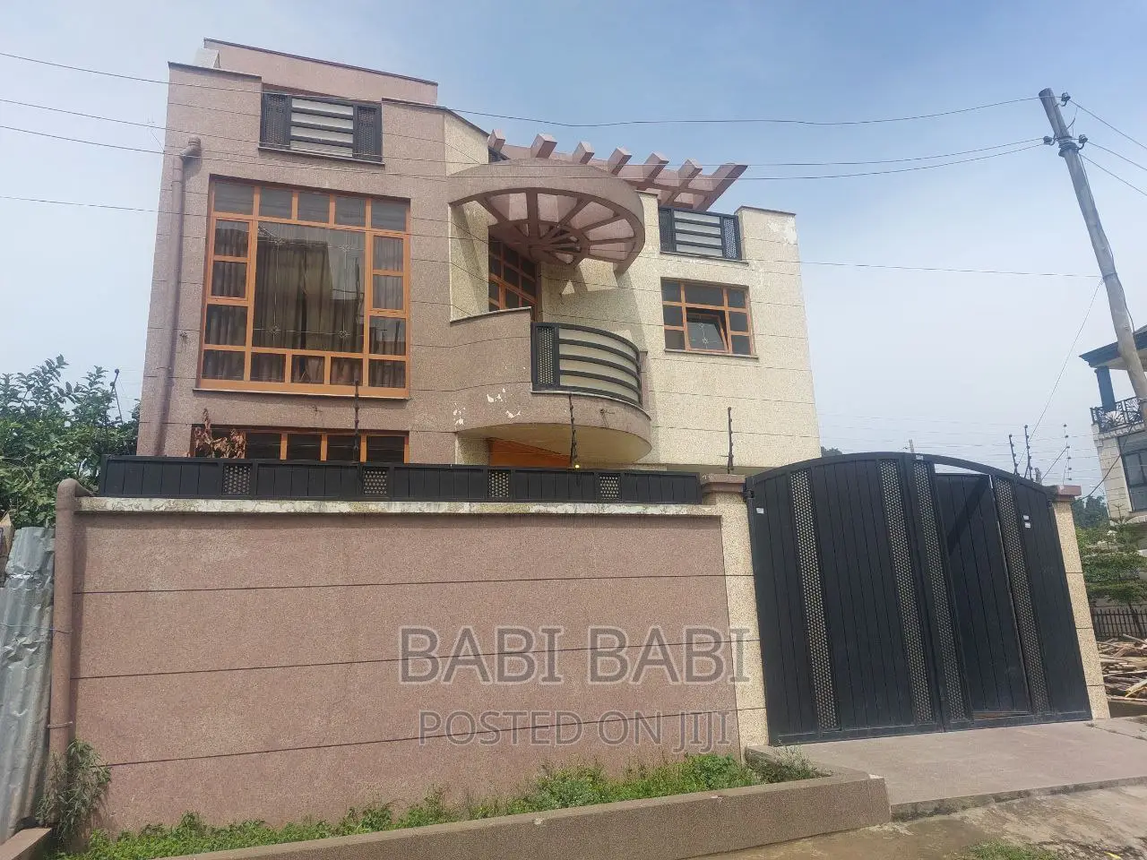 5bdrm House in Lebu Area, Nifas Silk-Lafto for sale