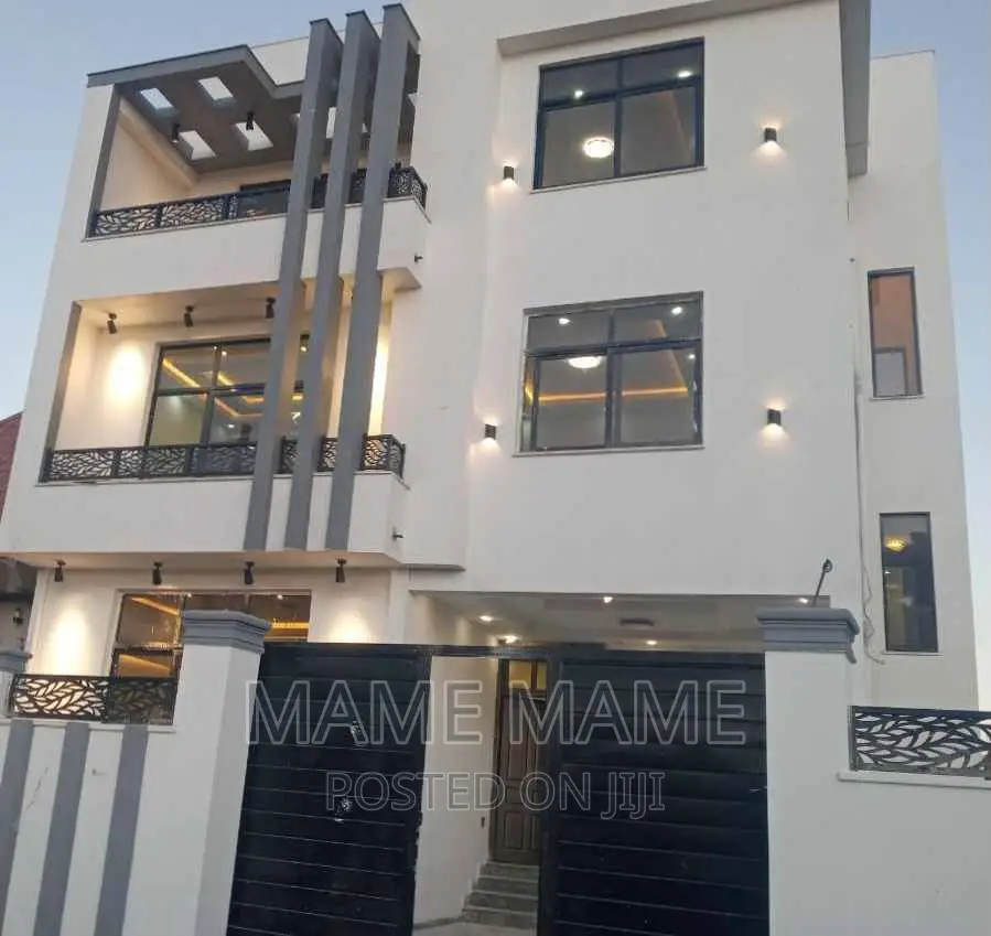 5bdrm House in Addis Abeba, Bole for sale