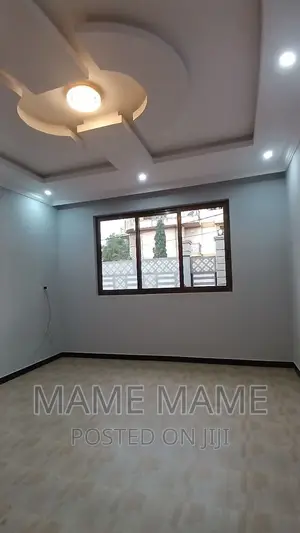 5bdrm Villa in Addis Abeba, Bole for sale