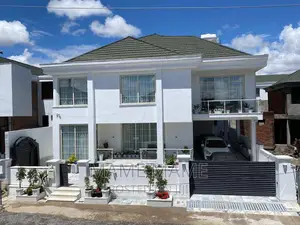 8bdrm House in Addis Abeba, Bole for sale