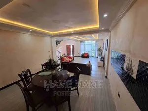 8bdrm House in Addis Abeba, Bole for sale