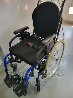 Europe Wheelchair _150kg Bobby Transport Manual Wheelchair,