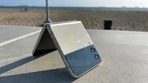New Samsung Galaxy Z Flip 3 256 GB
