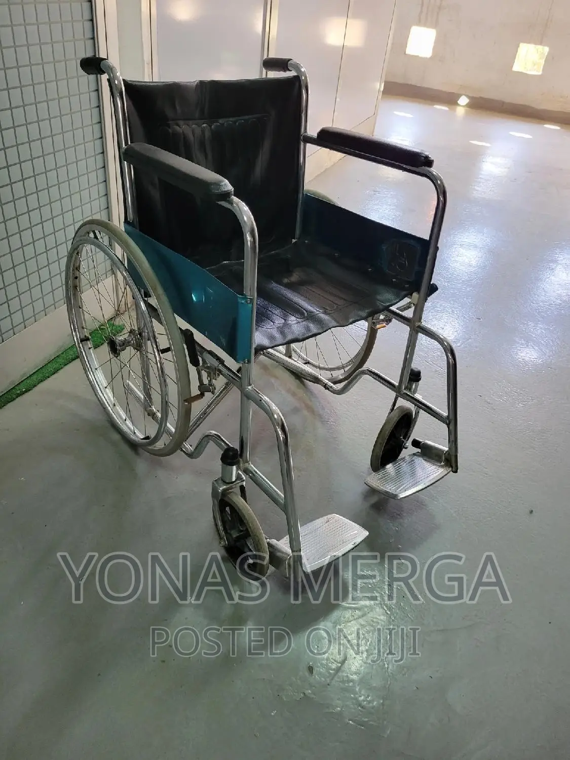 Used Wheelchair/Slightly Used Wheelchair/Hospital Consumable