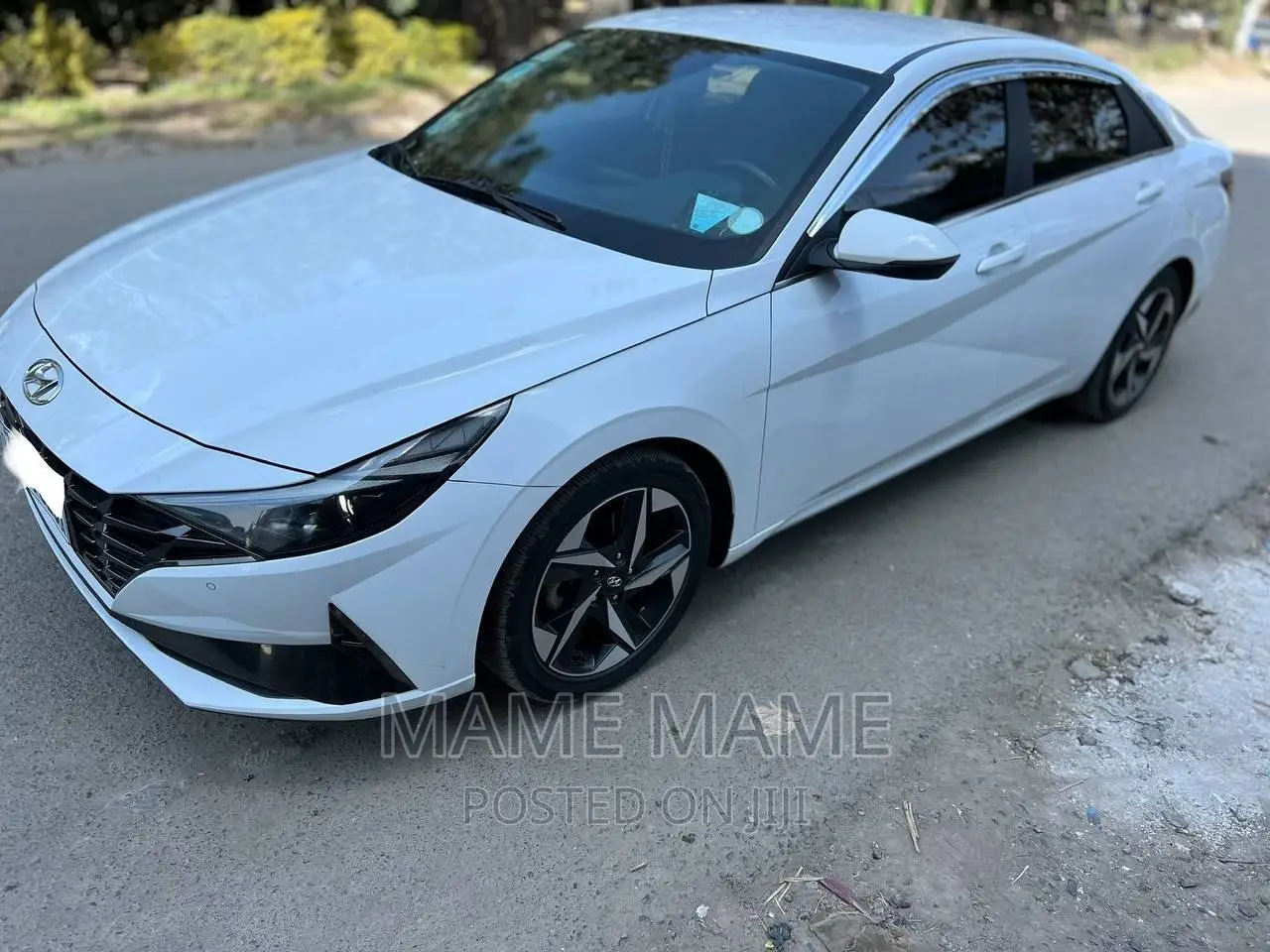 Hyundai Avante 2021 White