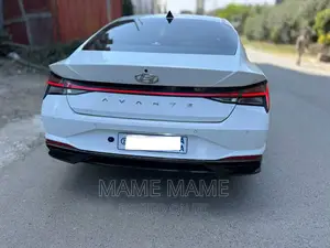 Hyundai Avante 2021 White