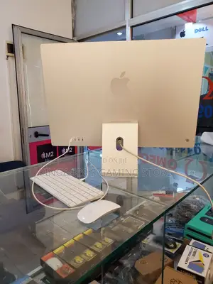 New Laptop Apple MacBook Pro 2021 M1 8GB Apple M1 SSD 256GB
