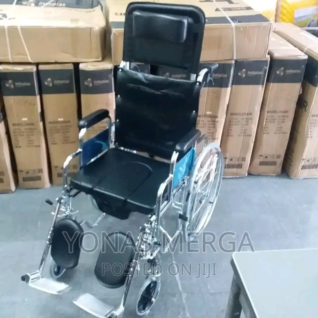 RECLINING WHEELCHAIR: Wheelchair Is Perfect for Bedridden