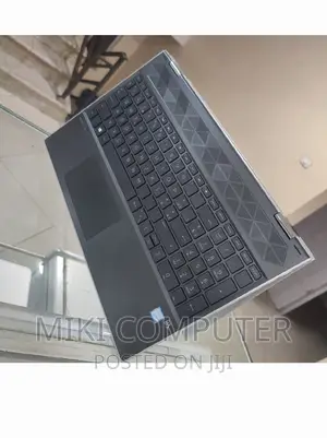 New Laptop HP Pavilion 15 8GB Intel Core I5 SSD 256GB
