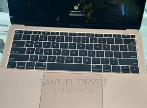 New Laptop Apple MacBook Air 2019 8GB Intel Core I5 SSD 128GB