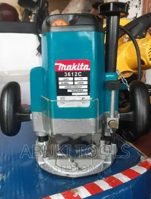 Makita Router Machine