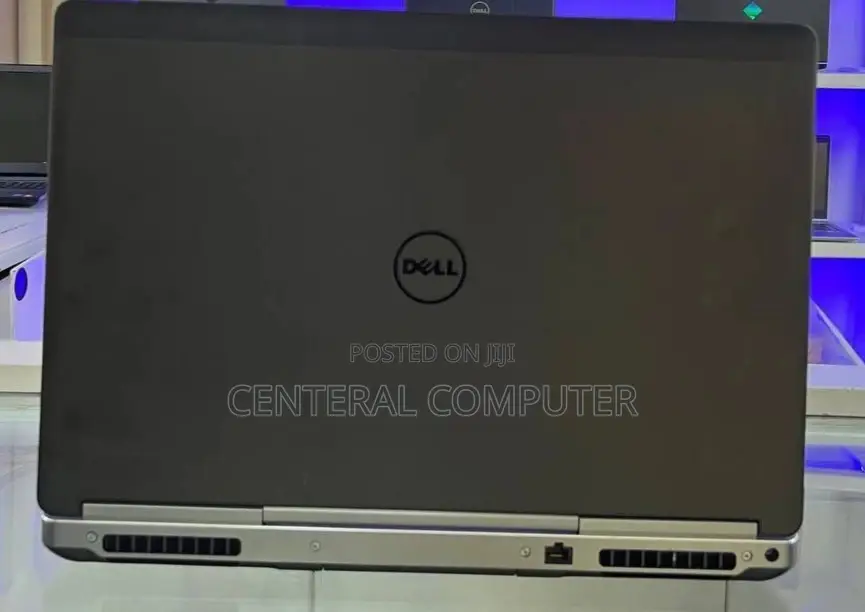 New Dell Precision 15 5540 8GB Intel Core I7 SSHD (Hybrid) 512GB