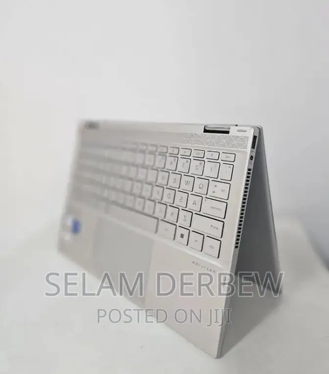 New Laptop HP Pavilion X360 16GB Intel Core I5 SSD 512GB