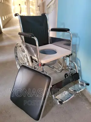 Wheelchair High-end Wheelchair For Patient Care & Monitoring
