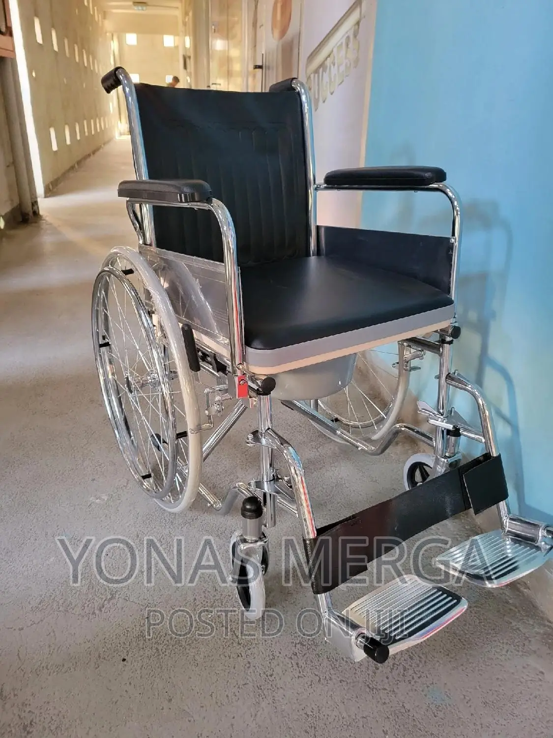 Wheelchair/Mothermed-Weelchair-Manual-Breast-Pump, Nebulizer