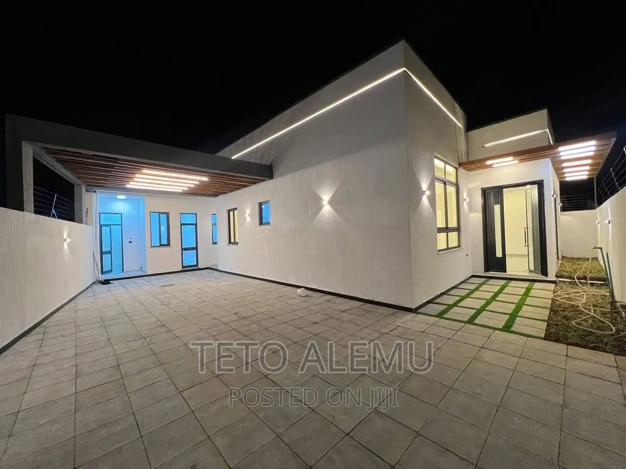 3bdrm Villa in ጃክሮስ የሚሸጥ ቪላ, Bole for sale