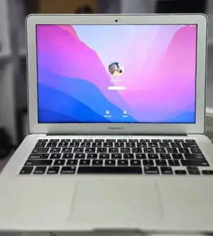 New Laptop Apple MacBook 2017 8GB Intel Core I5 SSD 128GB