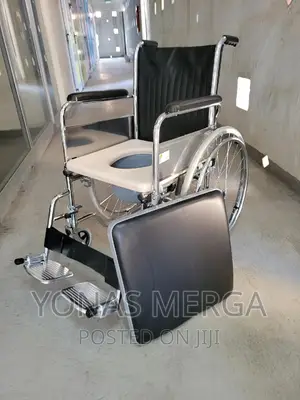 Toilet Wheelchair Popo Durable or Low-Maintenance Wheelchair