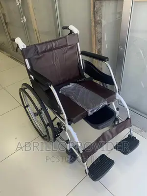 Waterproof Rolling Commode/Wheelchair/Wheelchair/Wheelchair