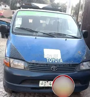 Toyota HiAce 2001 Blue