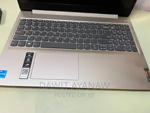 New Laptop Lenovo Ideapad 3 8GB Intel Core I3 SSD 256GB