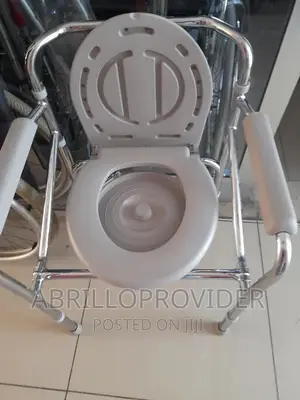አዲስ የሚታጥብ Commode Chair/Toilet Chair/Folding Chair