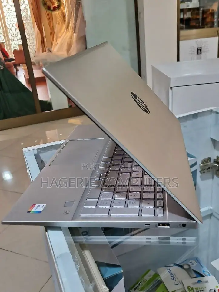 New Laptop HP Pavilion 15z 16GB Intel Core I7 SSD 512GB