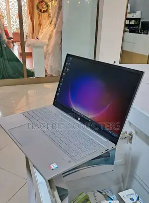 New Laptop HP Pavilion 15z 16GB Intel Core I7 SSD 512GB