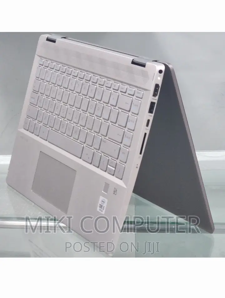 New Laptop HP Pavilion 15 8GB Intel Core I7 SSD 256GB