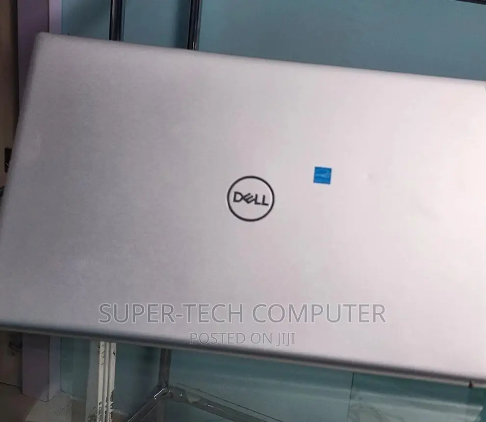 New Laptop Dell Inspiron 15 16GB Intel Core I7 SSD 512GB