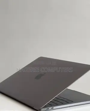 New Laptop Apple MacBook Pro 2017 8GB Intel Core I5 SSD 256GB