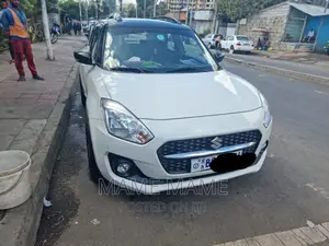 Suzuki Swift 2021 White