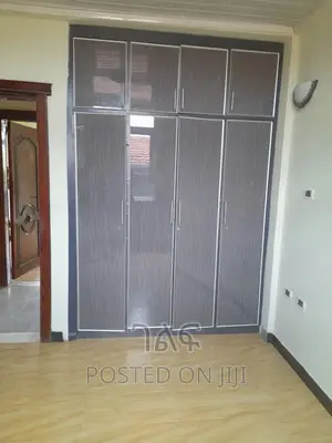 5bdrm Villa in የግል, Bole for sale