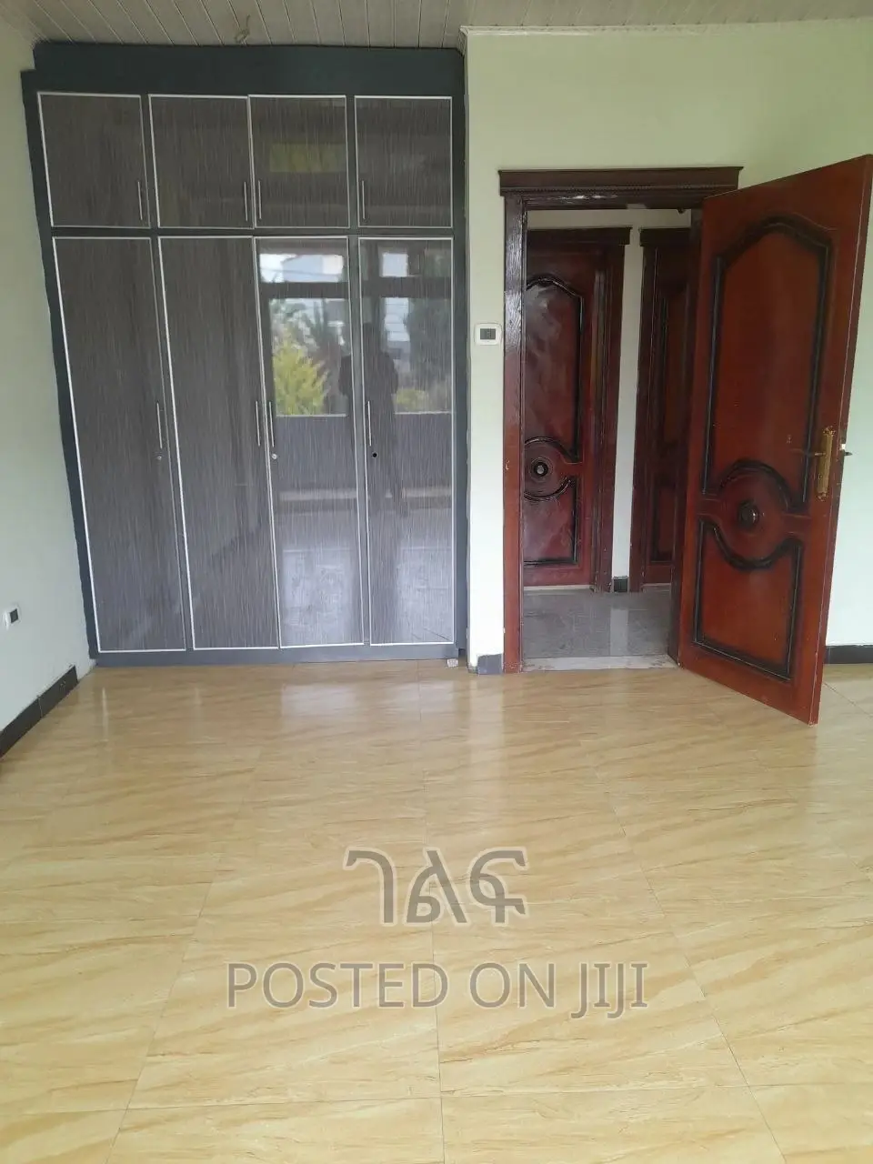 5bdrm Villa in የግል, Bole for sale