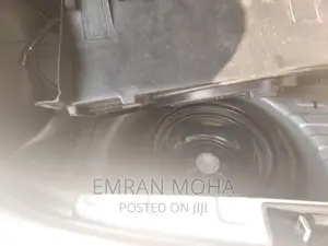 Toyota Vitz 2002 Silver
