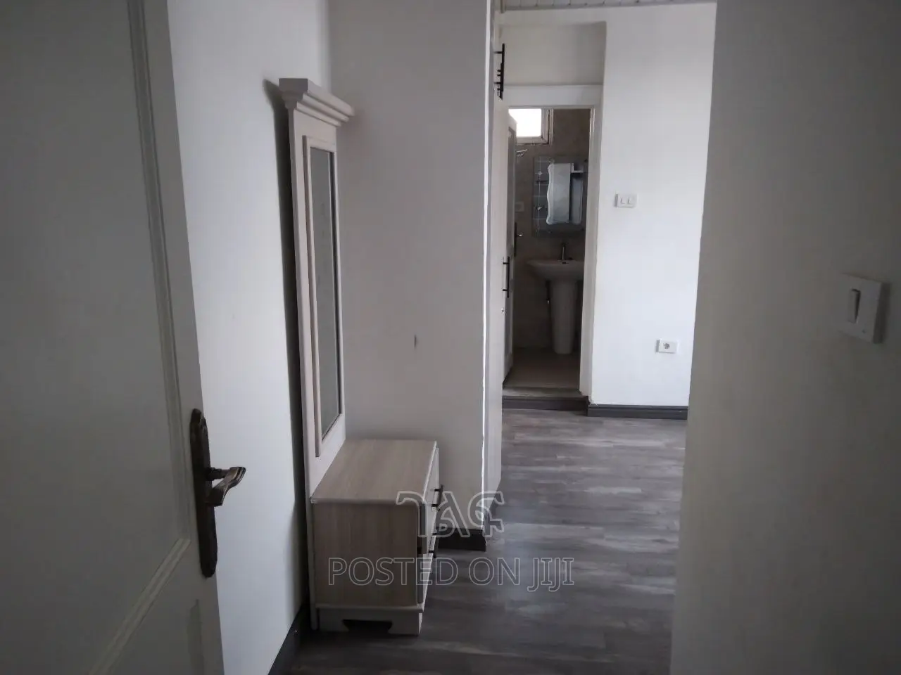 3bdrm Apartment in የግል, Bole for sale