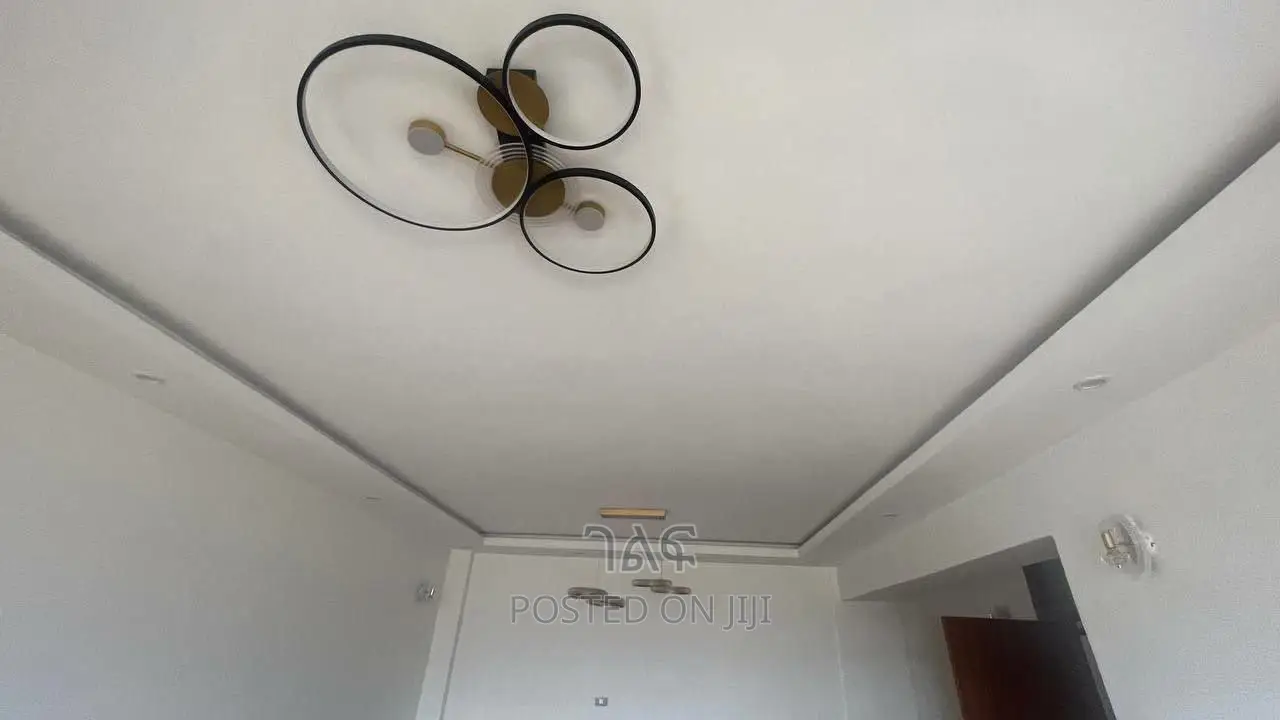3bdrm Apartment in የግል, Bole for sale