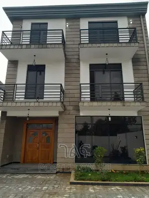 5bdrm House in የግል, Bole for sale