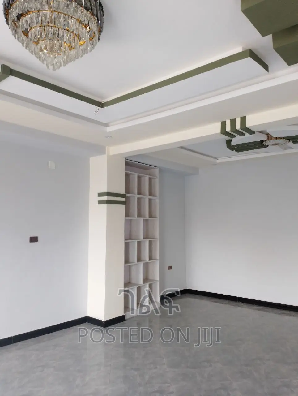 5bdrm House in የግል, Bole for sale