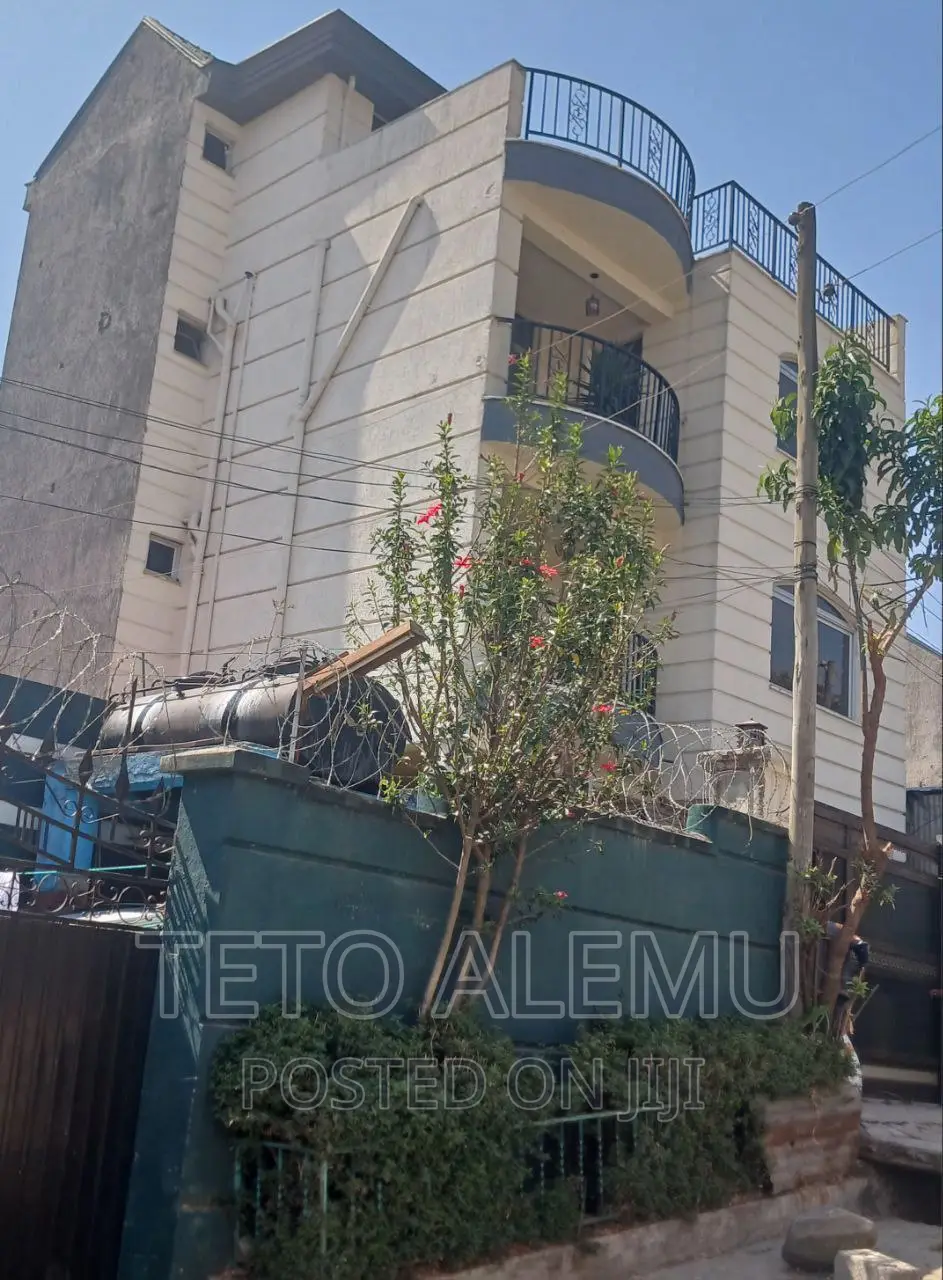 10bdrm House in House For Sale, Bole for sale