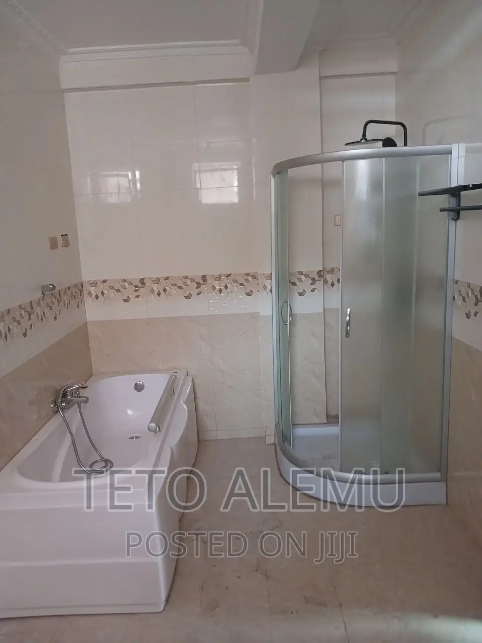 10bdrm House in House For Sale, Bole for sale