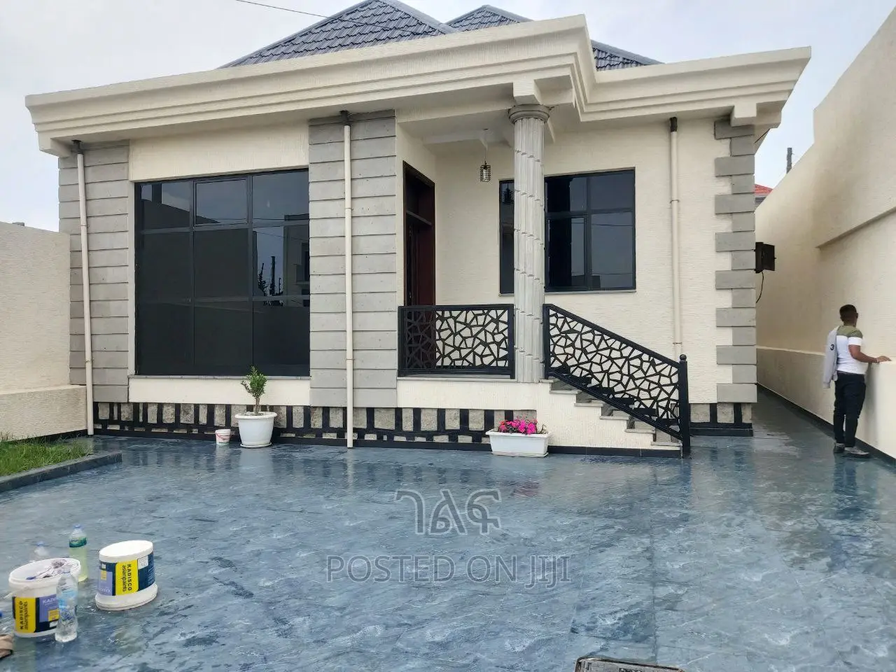 3bdrm Villa in የግል, Bole for sale