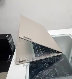 New Laptop Lenovo Ideapad 3 8GB Intel Core I3 SSD 256GB