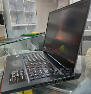 New Laptop MSI GE66 Raider 16GB Intel Core I7 SSD 1T
