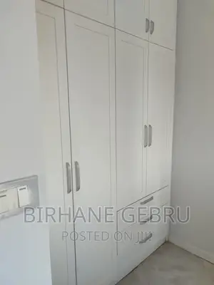 4bdrm Apartment in Luxury Apartiment, Bole for rent