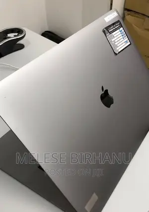 New Laptop Apple MacBook Pro 2015 16GB Intel Core I7 SSD 512GB