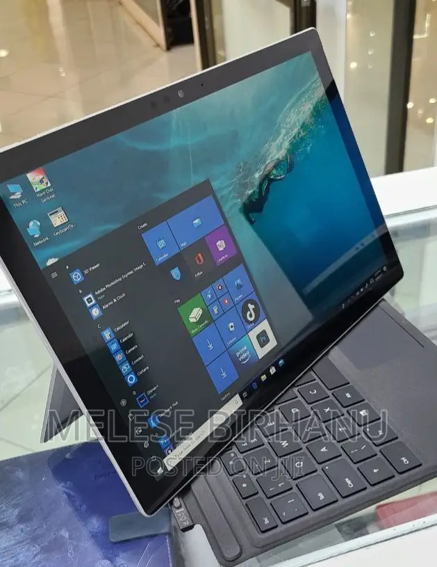 New Laptop Microsoft Surface Pro 4 4GB Intel SSD 60GB