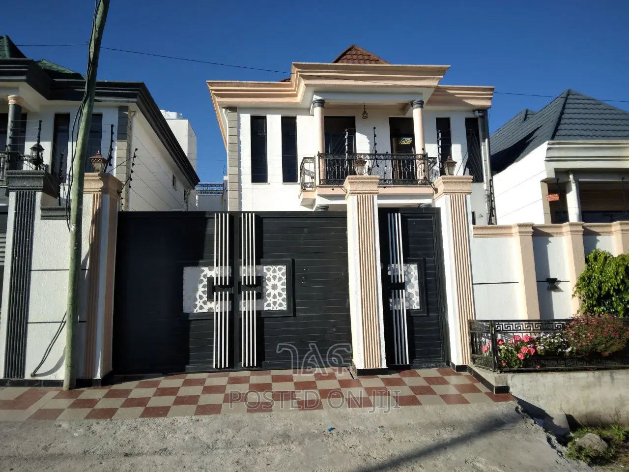 5bdrm House in የግል, Bole for sale