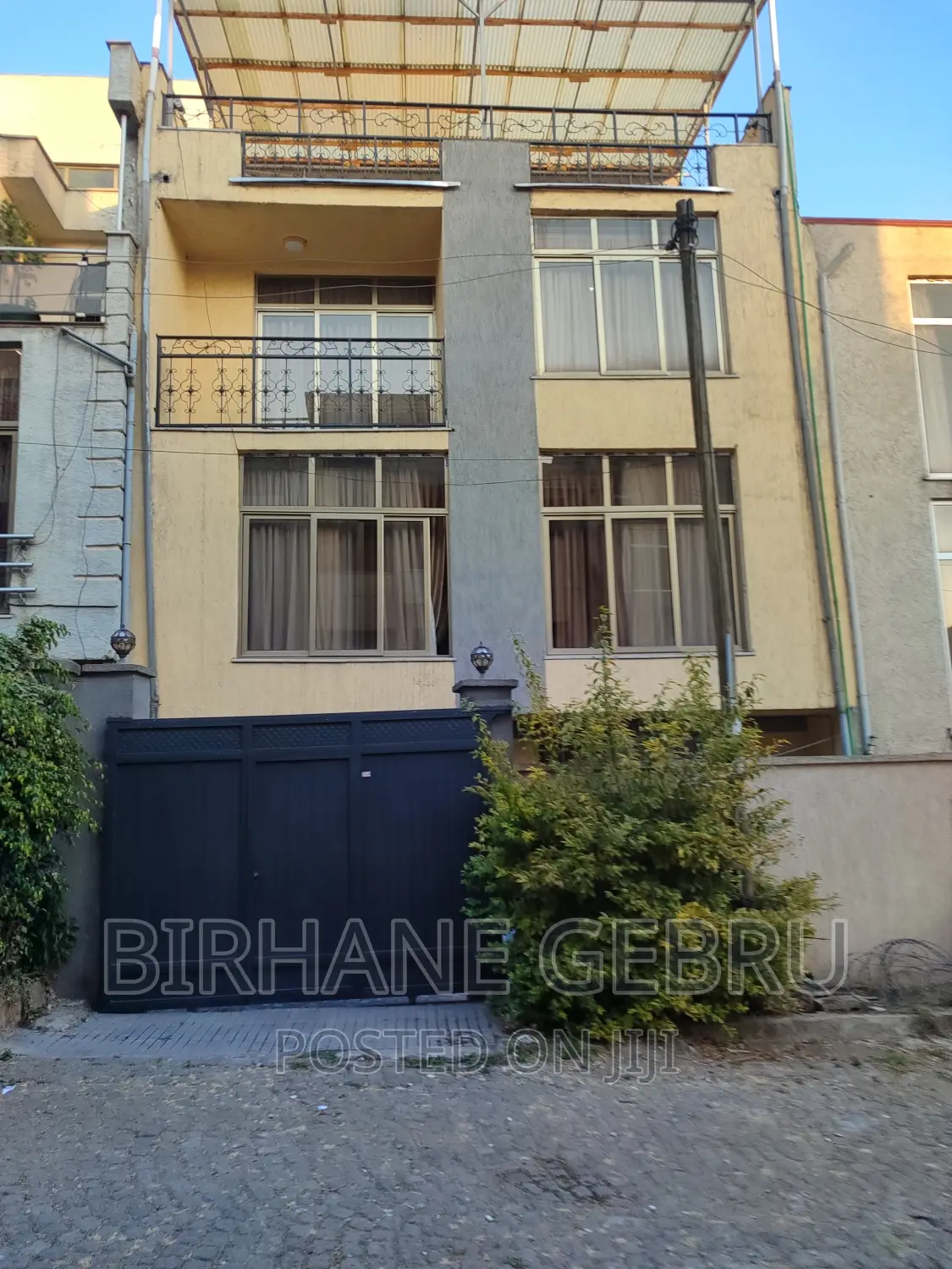 Furnished 5bdrm House in Fernished Guest, Bole for rent