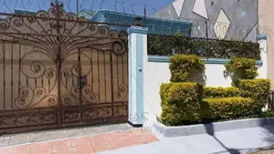 3bdrm Villa in የግል, Bole for sale